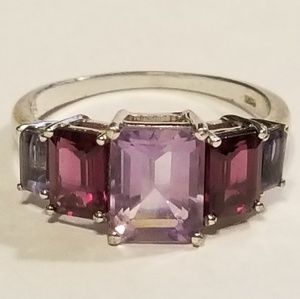 VINTAGE Amethyst and Garnet 5 Stone Ring